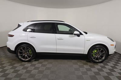 2023 Porsche Cayenne Base