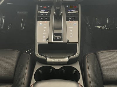 2024 Porsche Macan GTS