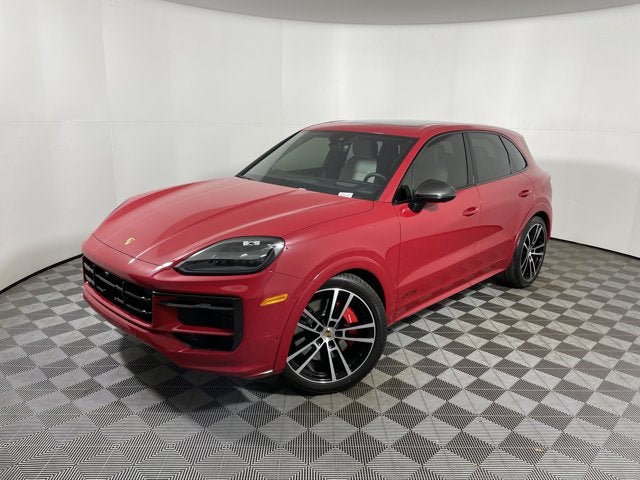 2025 Porsche Cayenne GTS