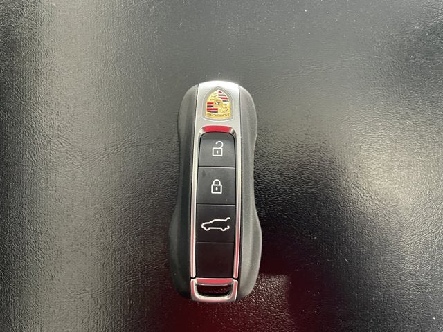 2025 Porsche Cayenne GTS