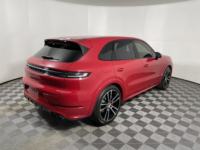 2025 Porsche Cayenne GTS