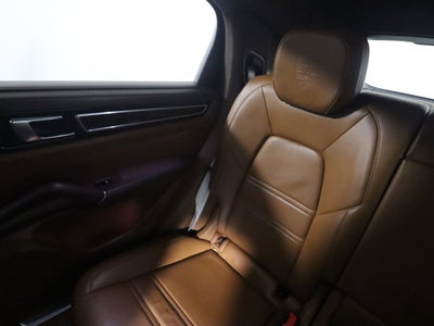 2023 Porsche Cayenne Platinum Edition