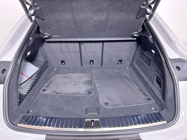 2023 Porsche Cayenne Base