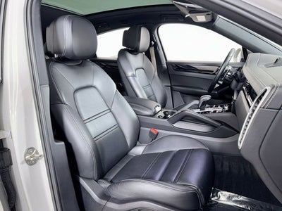 2023 Porsche Cayenne Base