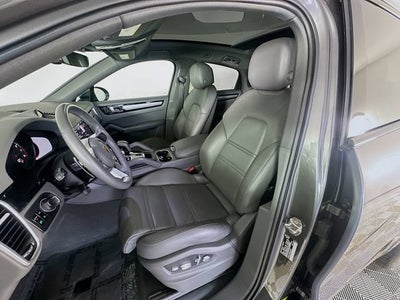 2021 Porsche Cayenne Base