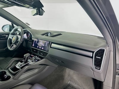 2021 Porsche Cayenne Base