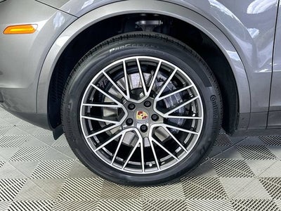 2021 Porsche Cayenne Base