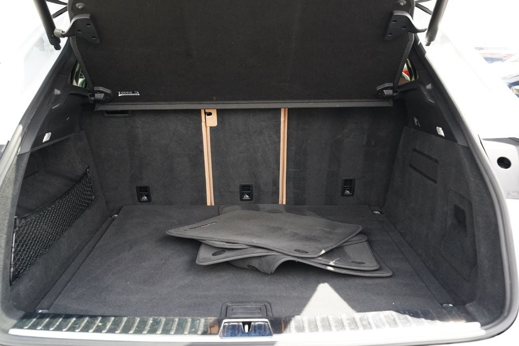 2022 Porsche Cayenne S