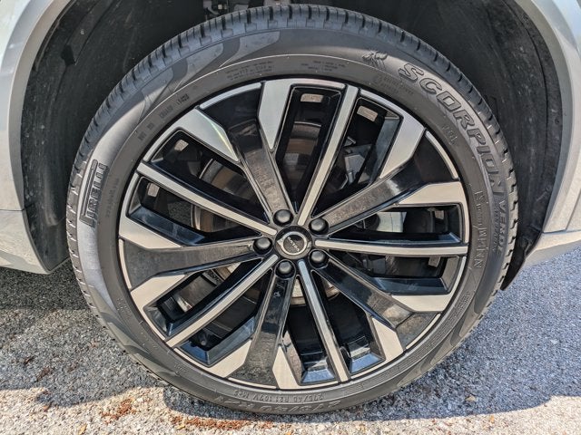 2026 Volvo XC90 Plus