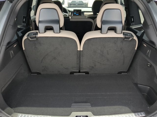2026 Volvo XC90 Plus