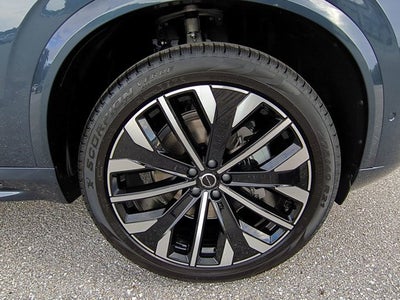 2026 Volvo XC90 Plus