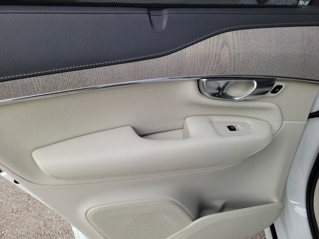 2025 Volvo XC90 B6 Ultra