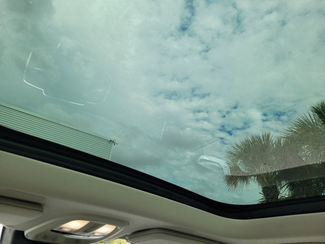 2025 Volvo XC90 B6 Ultra