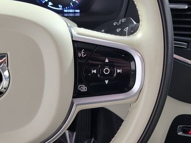 2020 Volvo XC90 T5 Momentum