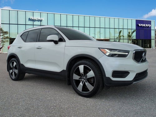 2019 Volvo XC40 Momentum