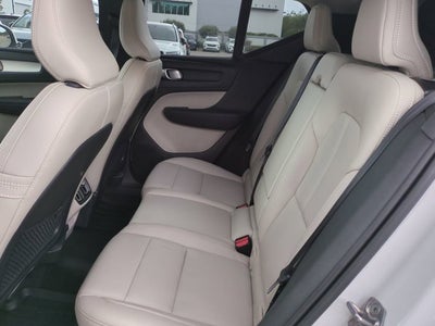 2019 Volvo XC40 Momentum