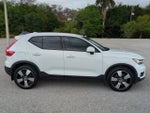 2019 Volvo XC40 Momentum