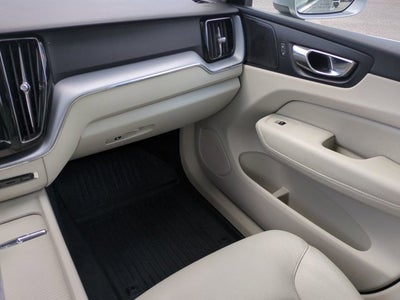 2020 Volvo XC60 Momentum