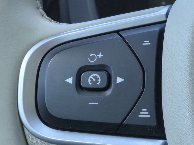 2021 Volvo XC60 Momentum