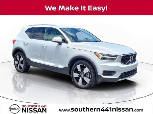 2020 Volvo XC40 Momentum