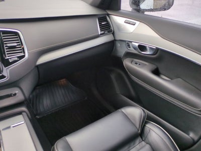 2021 Volvo XC90 R-Design