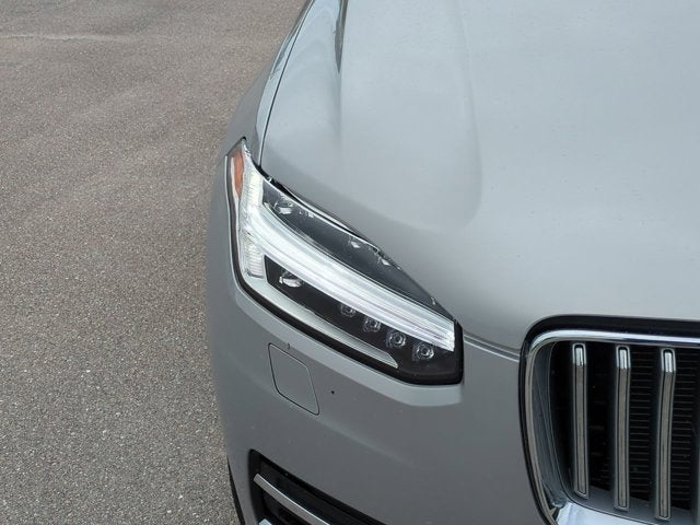 2024 Volvo XC90 Recharge Plug-In Hybrid Plus Bright Theme