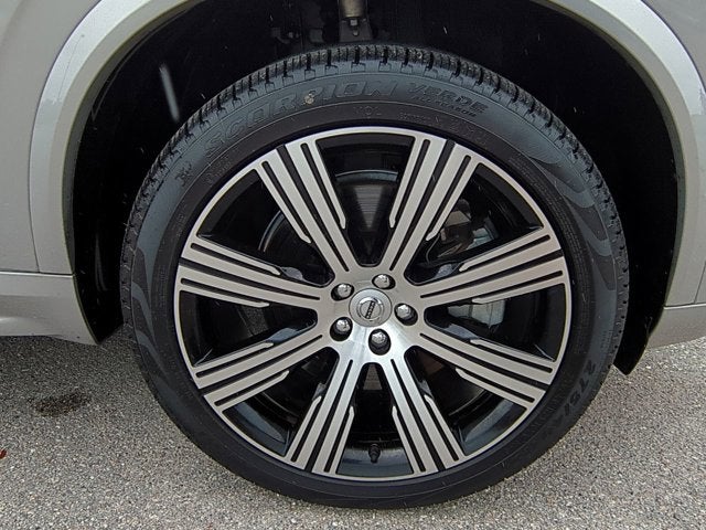 2024 Volvo XC90 Recharge Plug-In Hybrid Plus Bright Theme