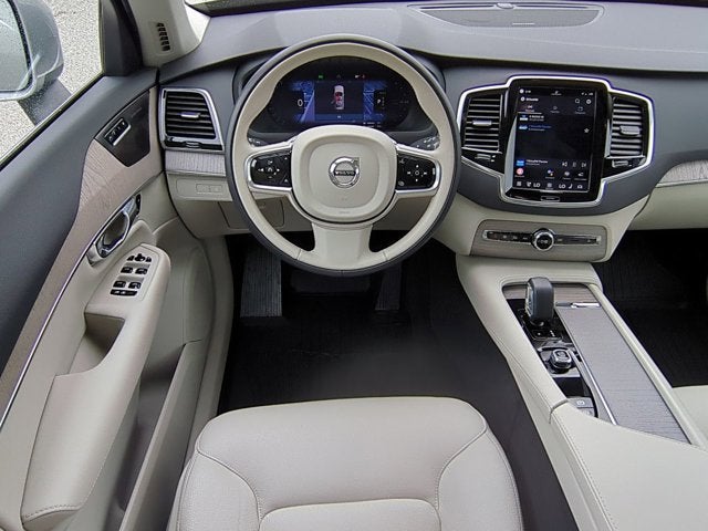 2024 Volvo XC90 Recharge Plug-In Hybrid Plus Bright Theme