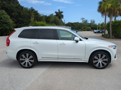 2024 Volvo XC90 Recharge Plug-In Hybrid Plus Bright Theme