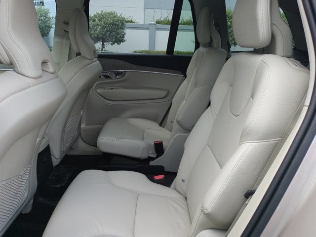 2025 Volvo XC90 Plug-In Hybrid Plus