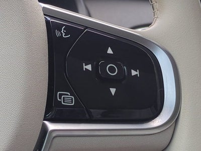 2025 Volvo XC90 Plug-In Hybrid Plus