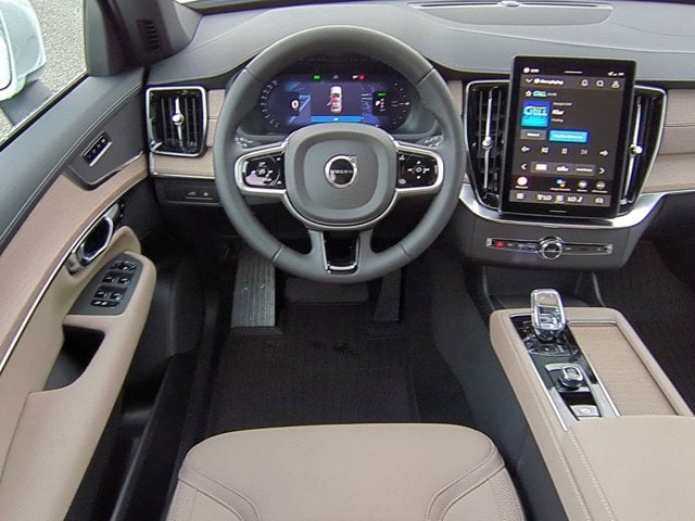 2026 Volvo XC90 Plug-In Hybrid Core