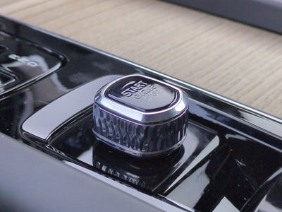 2026 Volvo XC60 Plug-In Hybrid Core