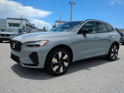 2025 Volvo XC60 Plug-In Hybrid Plus