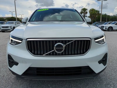 2023 Volvo XC40 Plus Bright Theme