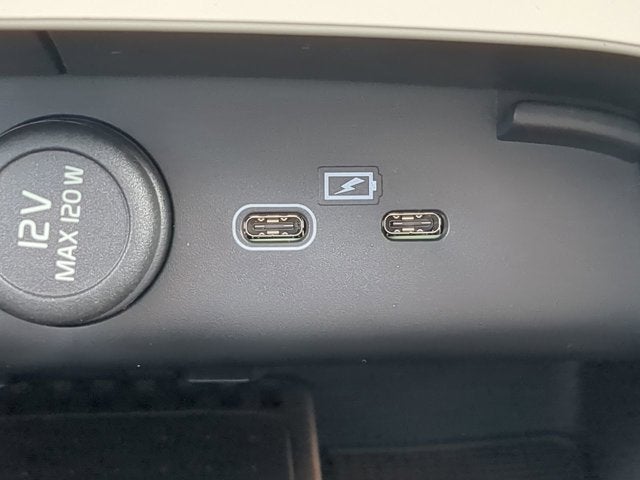 2026 Volvo XC40 Plus