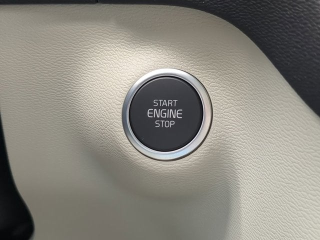 2026 Volvo XC40 Plus