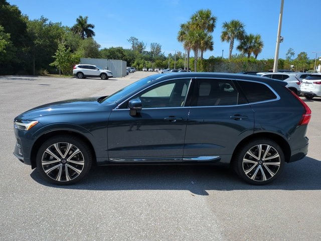 2023 Volvo XC60 Ultimate Bright Theme