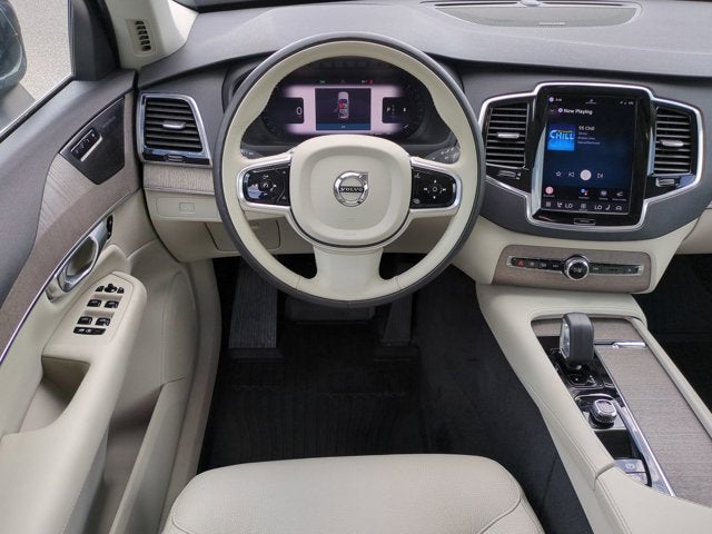 2023 Volvo XC90 Plus