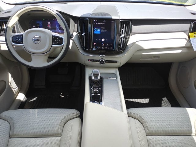 2023 Volvo XC60 Ultimate Bright Theme