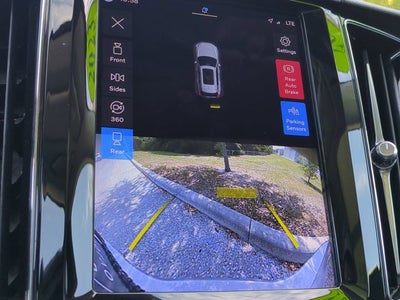 2023 Volvo XC60 Plus Bright Theme