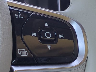 2024 Volvo XC60 Core Dark Theme