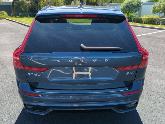 2024 Volvo XC60 Core Dark Theme