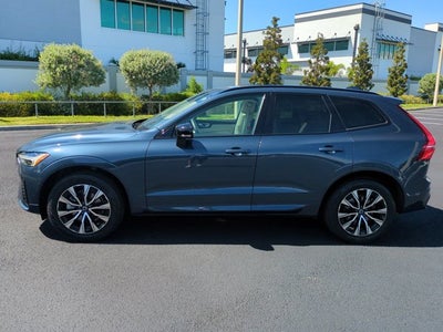 2024 Volvo XC60 Core Dark Theme