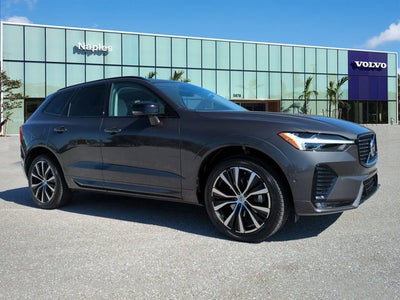 2023 Volvo XC60 Plus Dark Theme