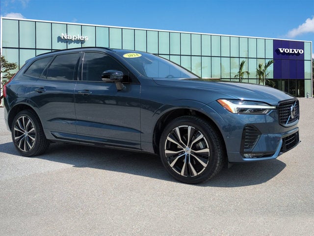 2024 Volvo XC60 Plus Dark Theme