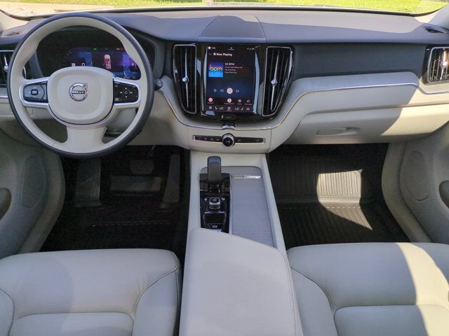 2024 Volvo XC60 Plus Dark Theme