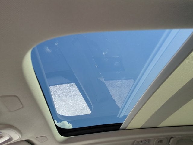 2024 Volvo XC60 Plus Dark Theme