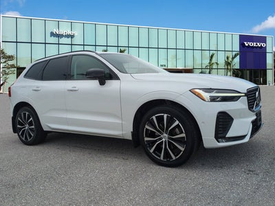 2023 Volvo XC60 Plus Dark Theme