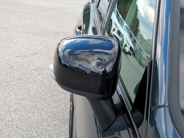 2023 Volvo XC60 Plus Dark Theme